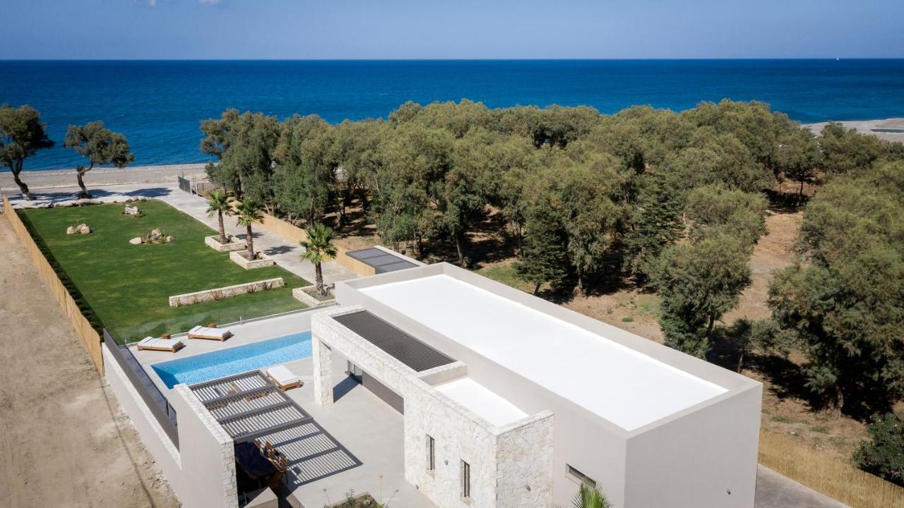 Artemis Seafront Villa, An Evanescence Sea Retreat, By Thinkvilla Tavronitis  Bagian luar foto