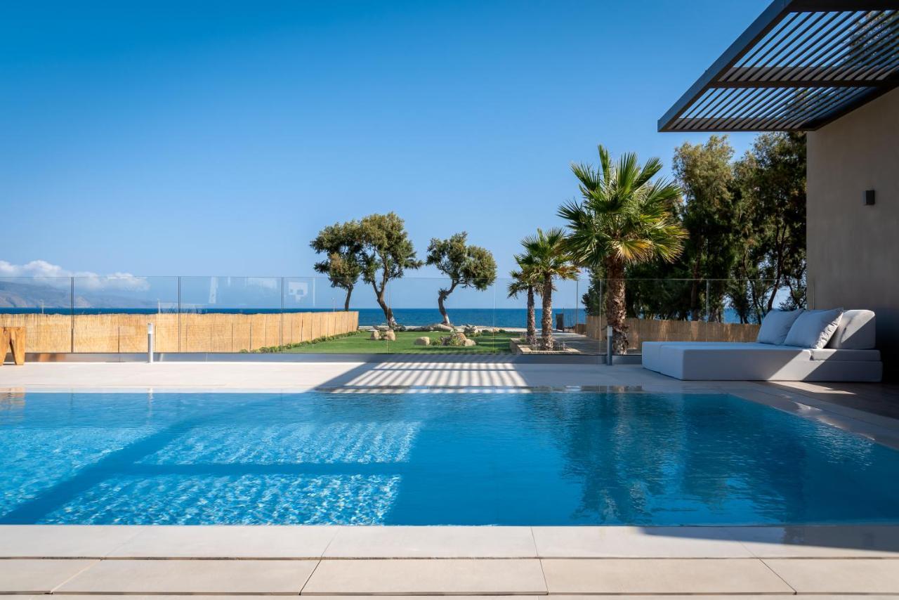Artemis Seafront Villa, An Evanescence Sea Retreat, By Thinkvilla Tavronitis  Bagian luar foto