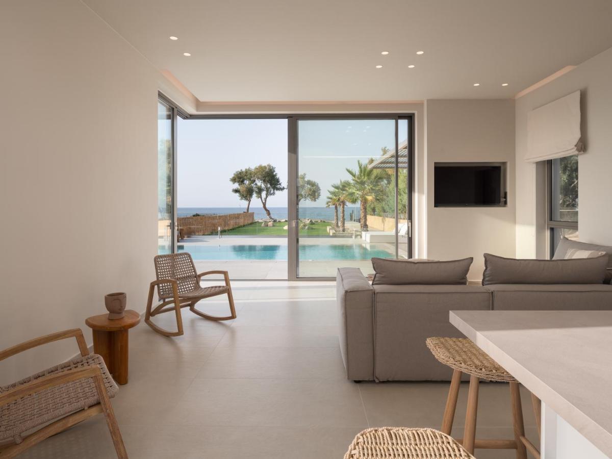 Artemis Seafront Villa, An Evanescence Sea Retreat, By Thinkvilla Tavronitis  Bagian luar foto