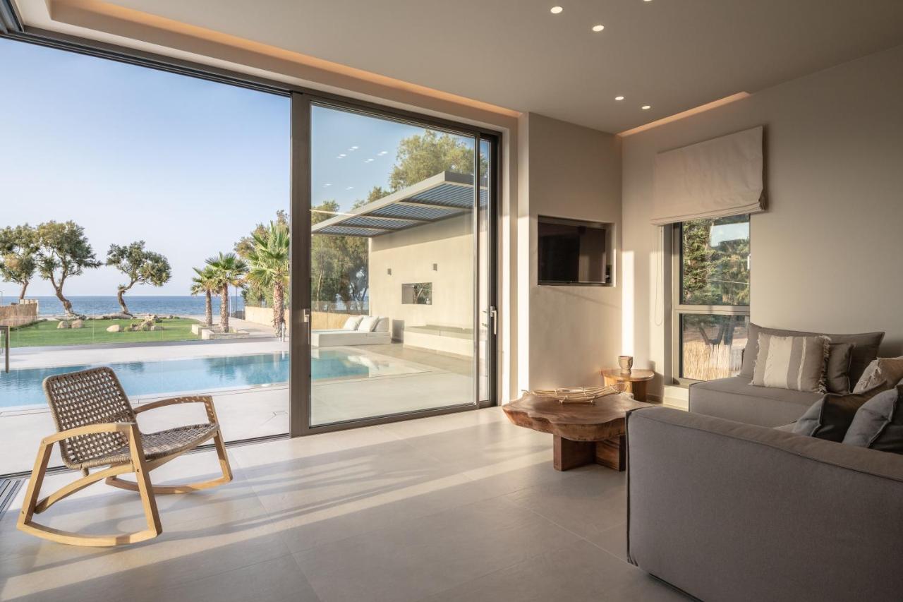 Artemis Seafront Villa, An Evanescence Sea Retreat, By Thinkvilla Tavronitis  Bagian luar foto