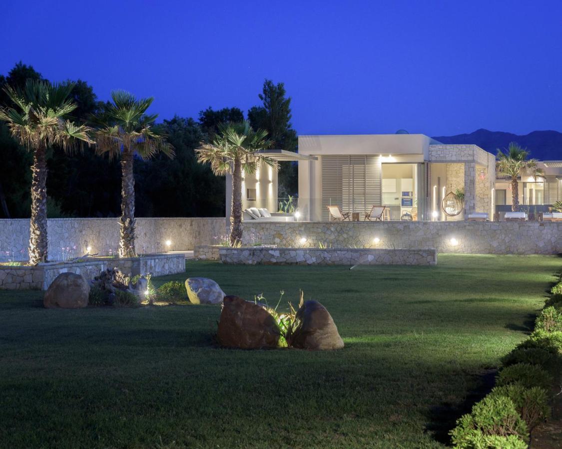 Artemis Seafront Villa, An Evanescence Sea Retreat, By Thinkvilla Tavronitis  Bagian luar foto