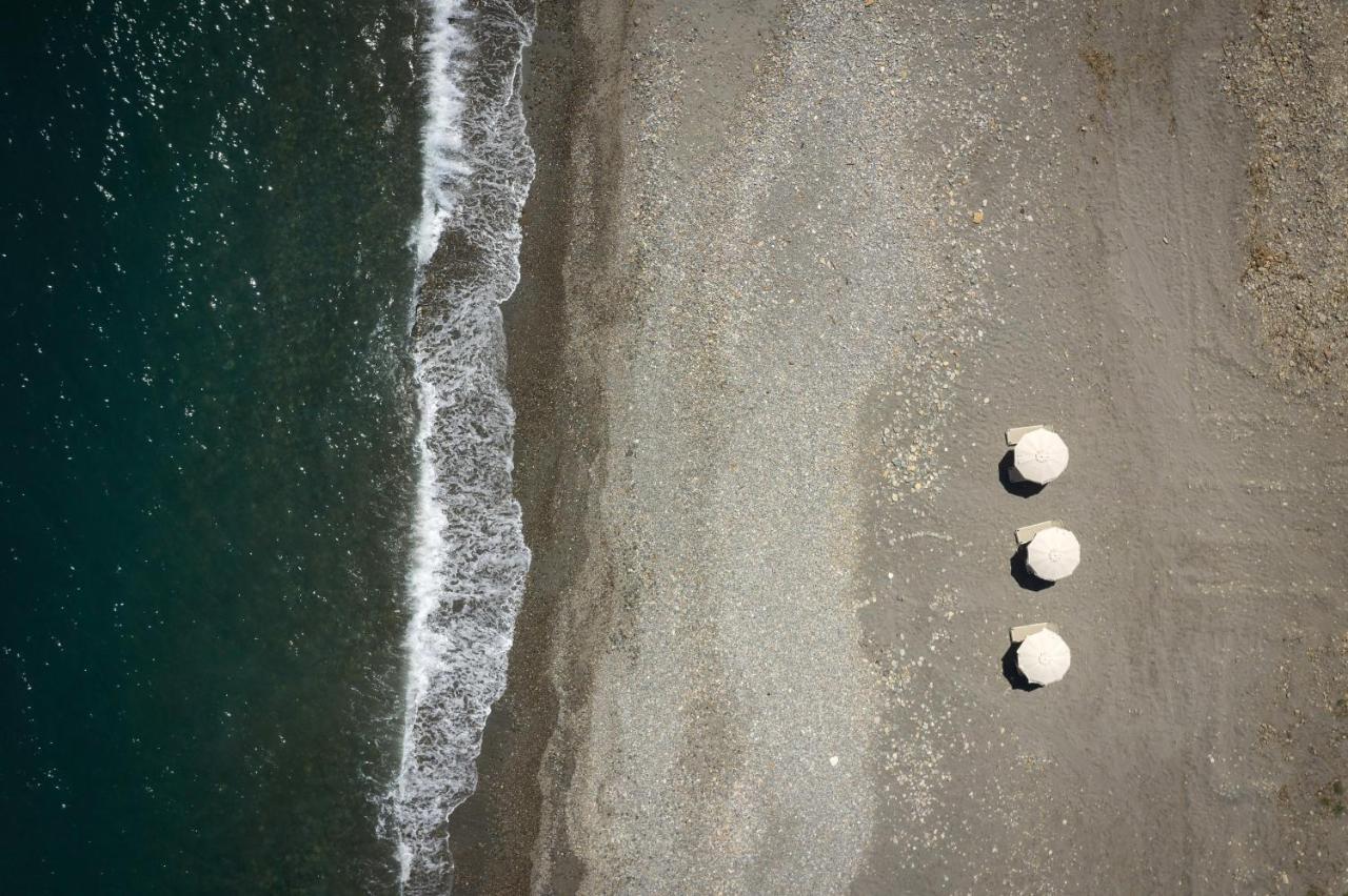 Artemis Seafront Villa, An Evanescence Sea Retreat, By Thinkvilla Tavronitis  Bagian luar foto